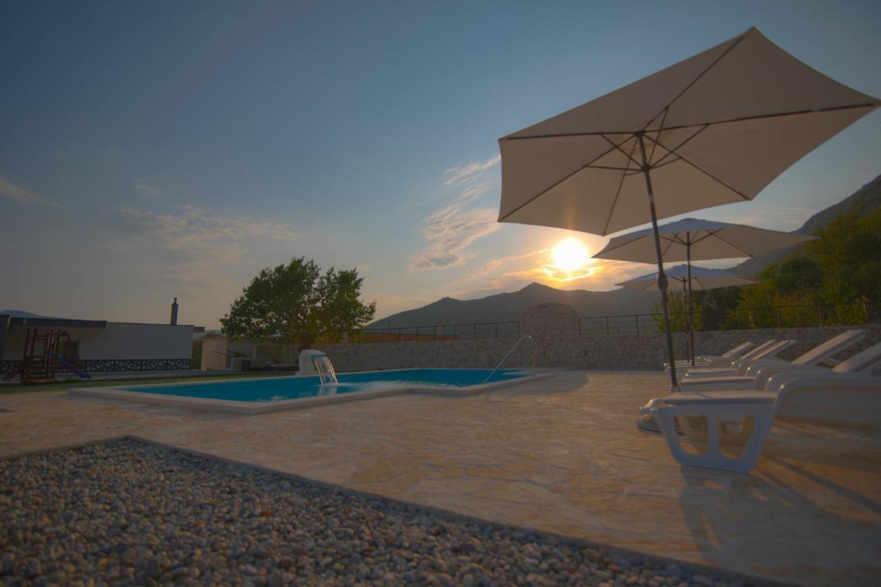 Villa Elin Seoca Екстериор снимка