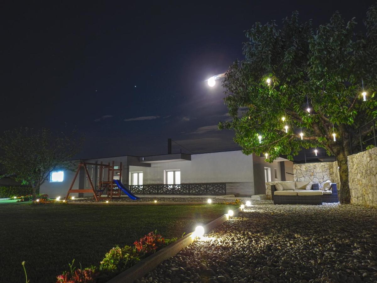 Villa Elin Seoca Екстериор снимка